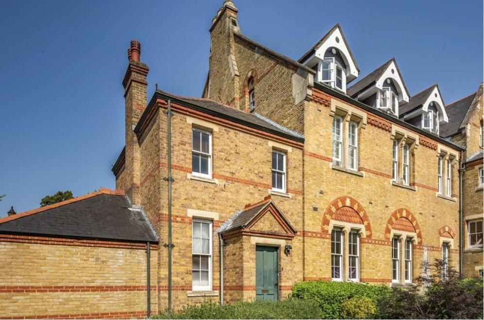 Pinewood Cottage Watford  Exterior photo